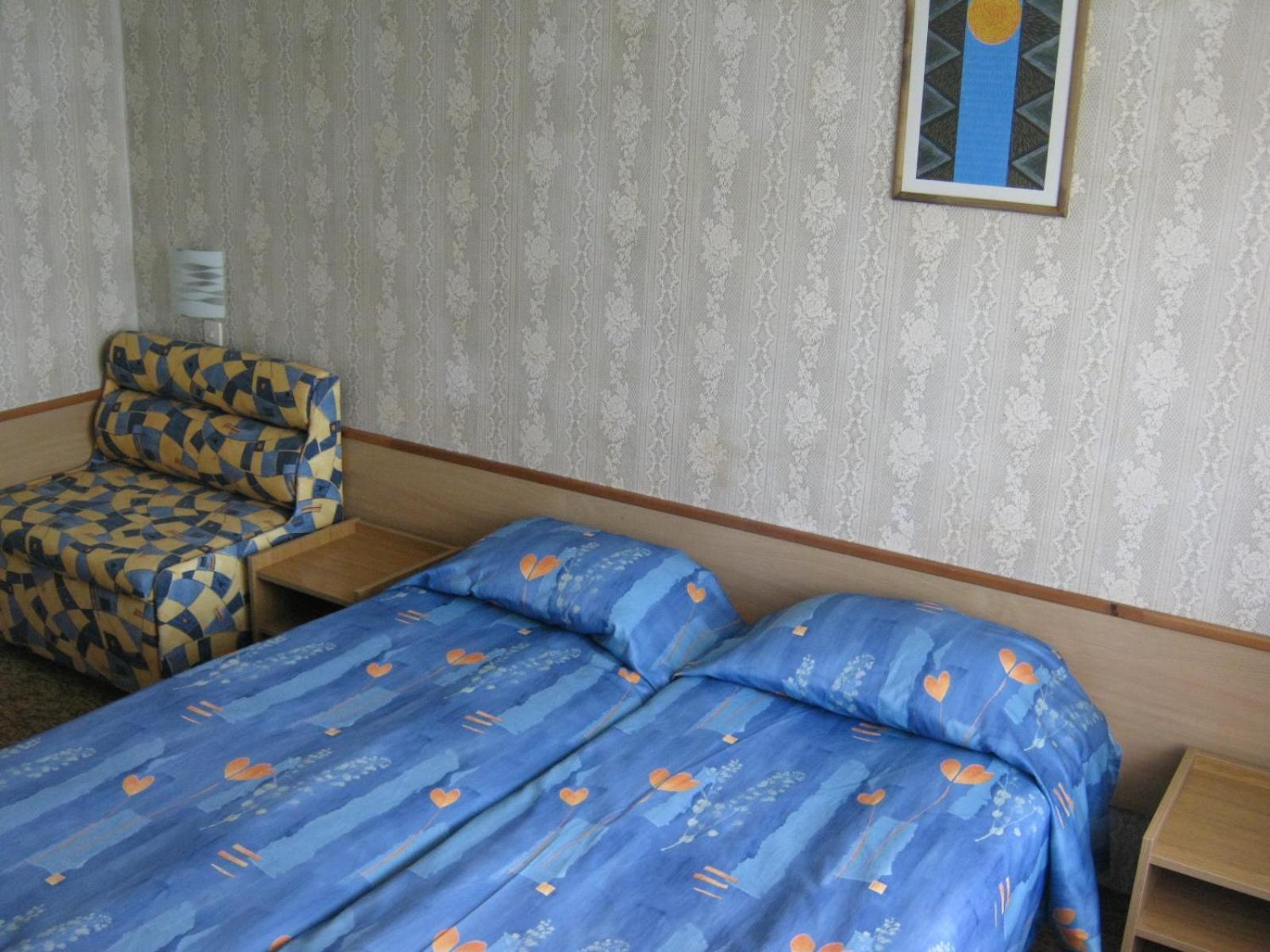 Neptune Hotel 3*